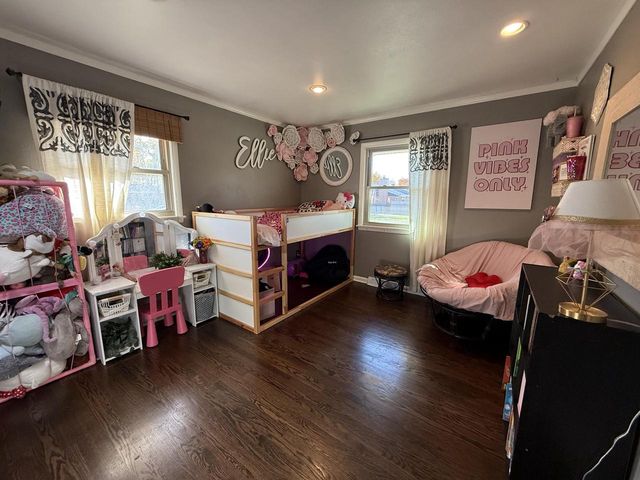 5400 S 22nd PLACE, Milwaukee, WI 53221