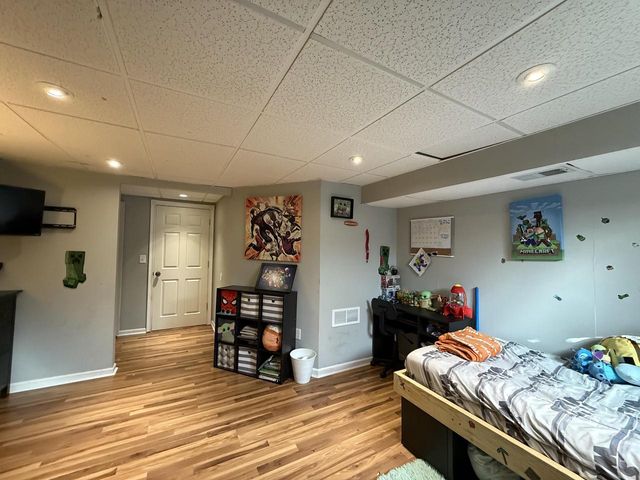 5400 S 22nd PLACE, Milwaukee, WI 53221