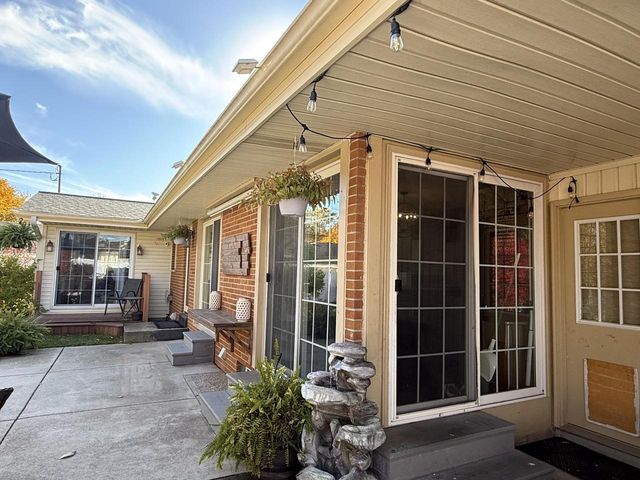 5400 S 22nd PLACE, Milwaukee, WI 53221