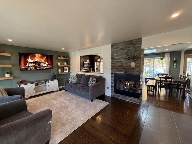 5400 S 22nd PLACE, Milwaukee, WI 53221