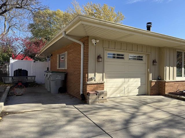 5400 S 22nd PLACE, Milwaukee, WI 53221