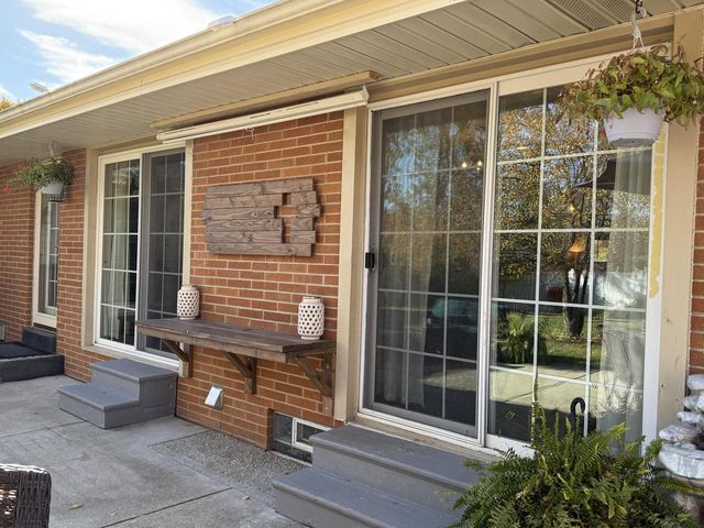 5400 S 22nd PLACE, Milwaukee, WI 53221