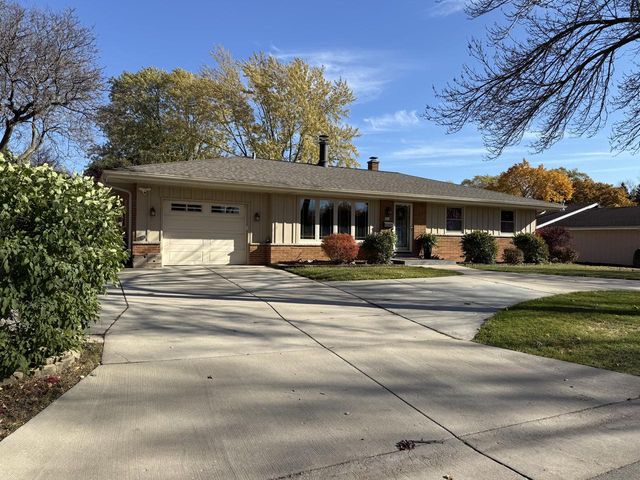 5400 S 22nd PLACE, Milwaukee, WI 53221