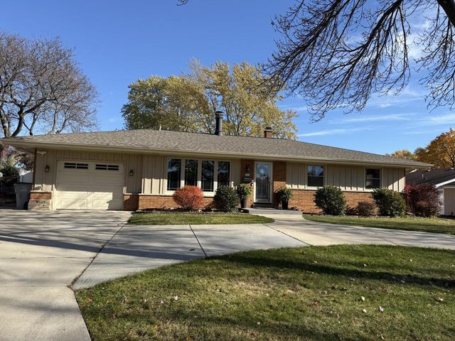 5400 S 22nd PLACE, Milwaukee, WI 53221