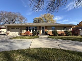 5400 S 22nd PLACE, Milwaukee, WI 53221