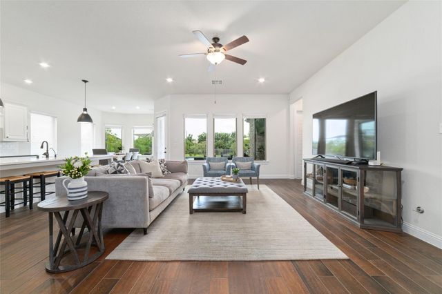 58 Botanical Vista Drive, Tomball, TX 77375