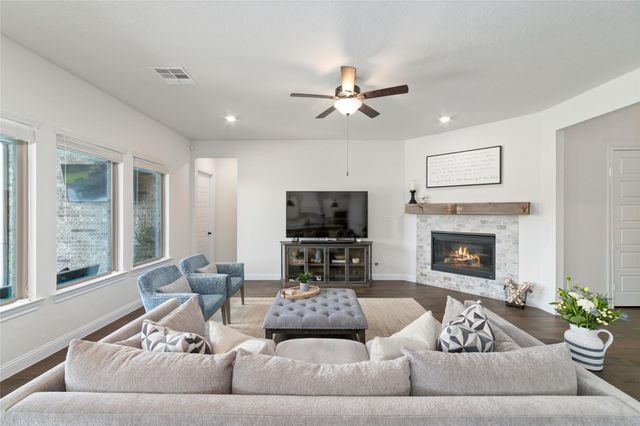 58 Botanical Vista Drive, Tomball, TX 77375