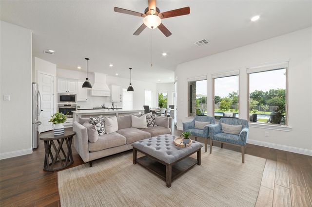58 Botanical Vista Drive, Tomball, TX 77375