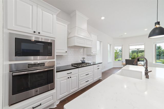 58 Botanical Vista Drive, Tomball, TX 77375