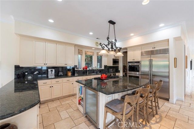 880 11th, Manhattan Beach, CA 90266