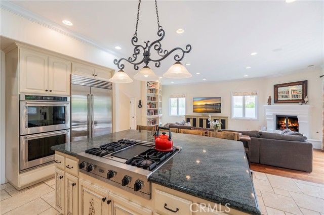 880 11th, Manhattan Beach, CA 90266