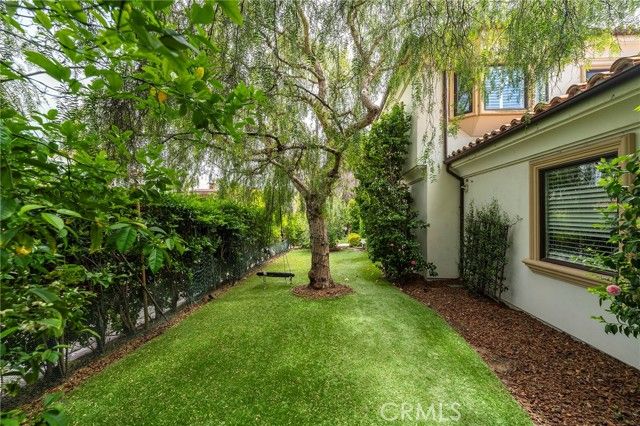 880 11th, Manhattan Beach, CA 90266