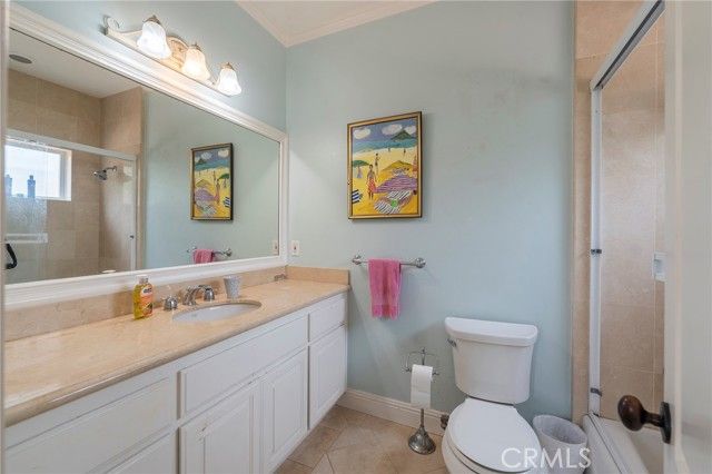 880 11th, Manhattan Beach, CA 90266