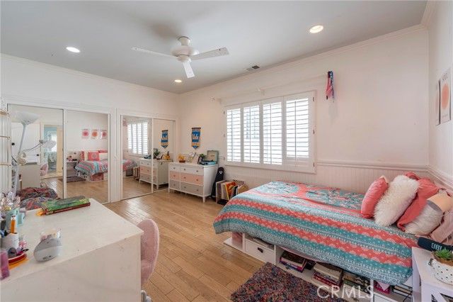 880 11th, Manhattan Beach, CA 90266