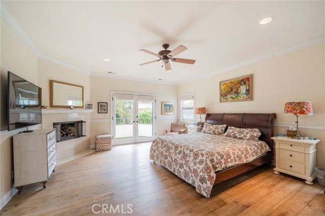 880 11th, Manhattan Beach, CA 90266