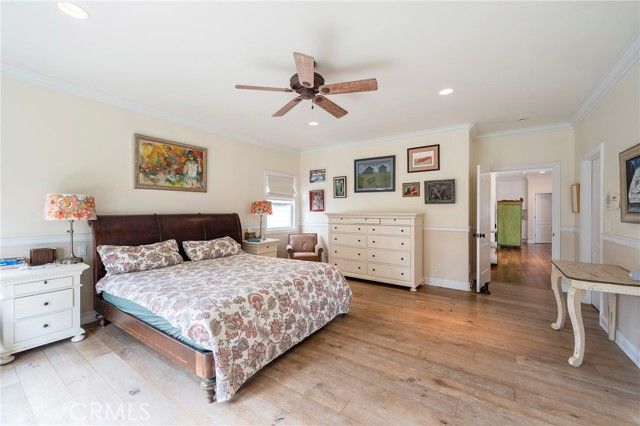 880 11th, Manhattan Beach, CA 90266