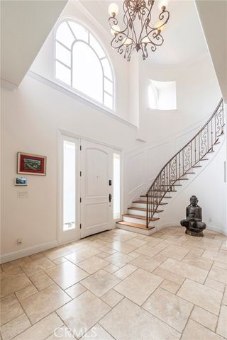 880 11th, Manhattan Beach, CA 90266