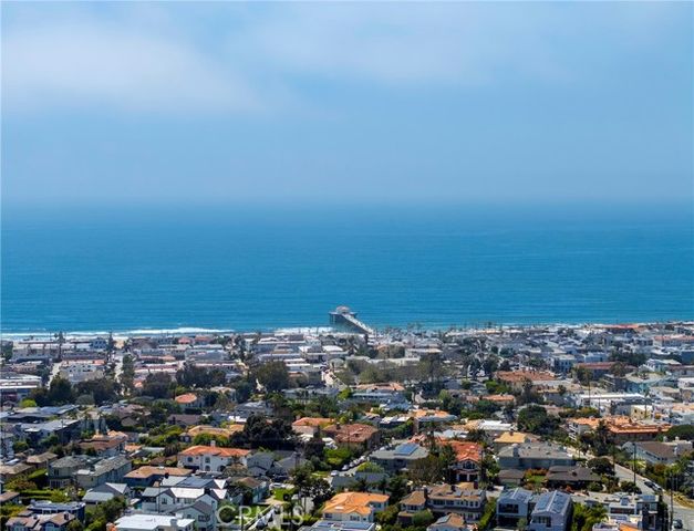 880 11th, Manhattan Beach, CA 90266