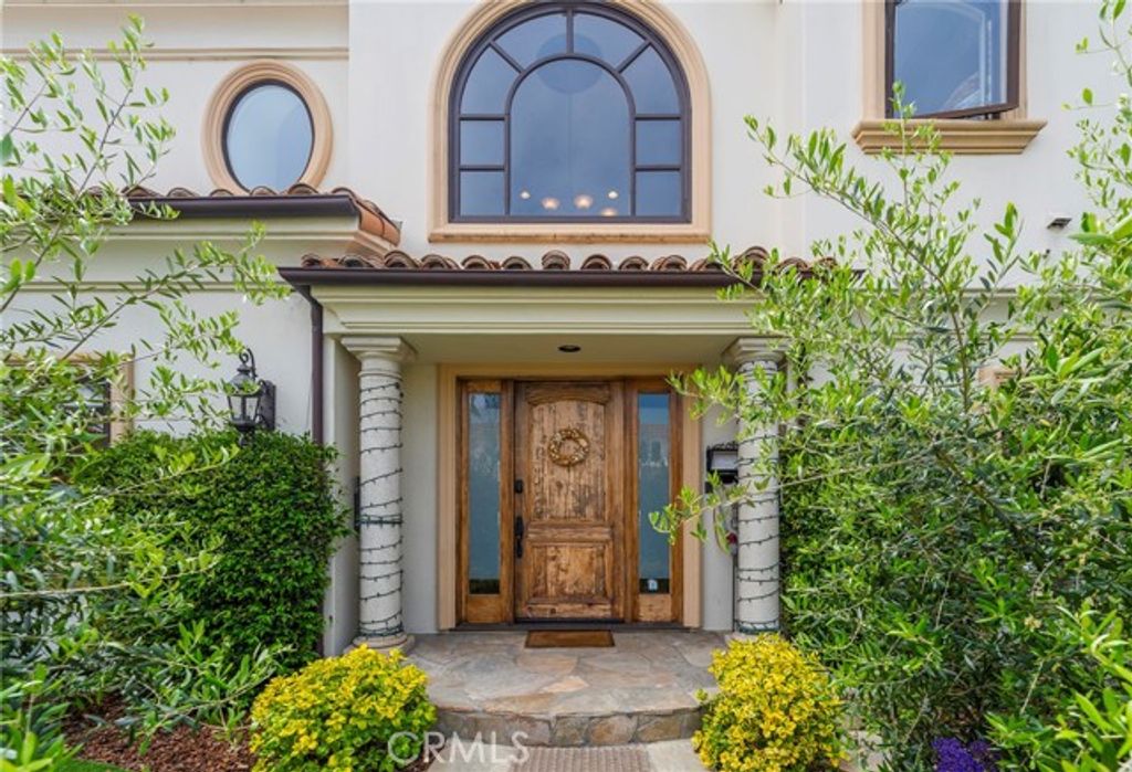 880 11th, Manhattan Beach, CA 90266