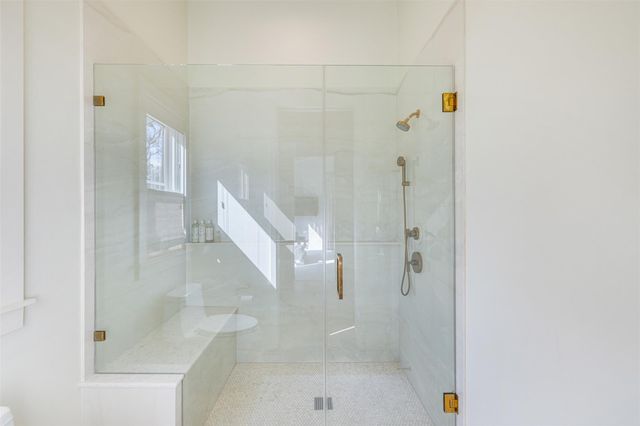 830 S Weyand Road, Round Top, TX 78954