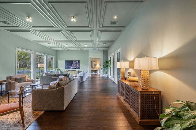 830 S Weyand Road, Round Top, TX 78954