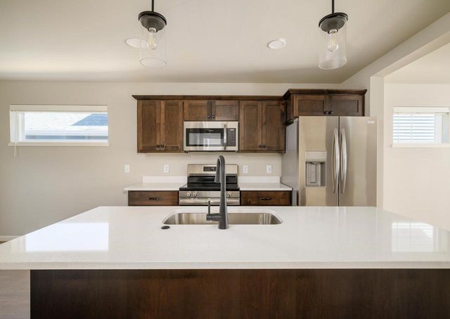 827 Indigo Lane, Waunakee, WI 53597