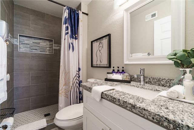 5551 Corral Circle, Las Vegas, NV 89119