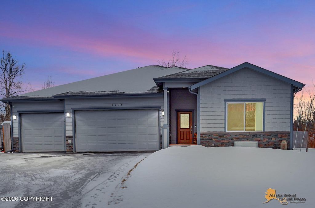 7786 E Tributary Avenue, Palmer, AK 99645