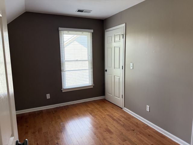 712 Mount Vernon Dr, Clarksville, TN 37043