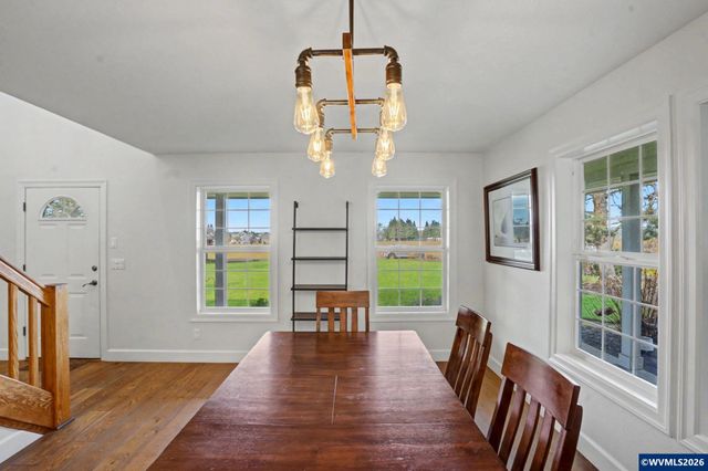 742 E Main St, Sublimity, OR 97385