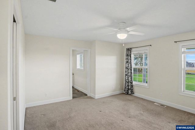 742 E Main St, Sublimity, OR 97385