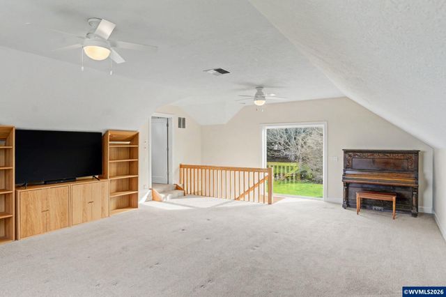 742 E Main St, Sublimity, OR 97385