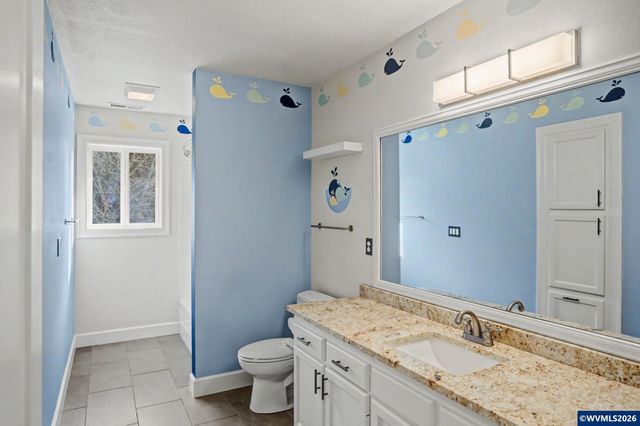 742 E Main St, Sublimity, OR 97385