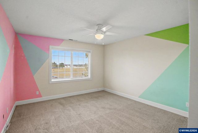 742 E Main St, Sublimity, OR 97385