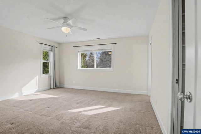 742 E Main St, Sublimity, OR 97385