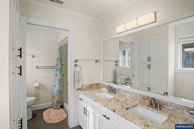 742 E Main St, Sublimity, OR 97385