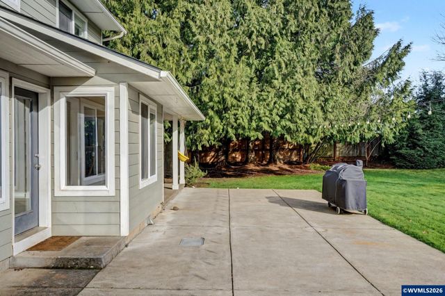 742 E Main St, Sublimity, OR 97385