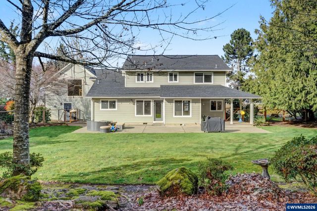 742 E Main St, Sublimity, OR 97385