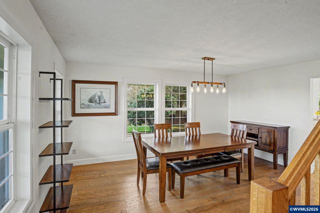 742 E Main St, Sublimity, OR 97385