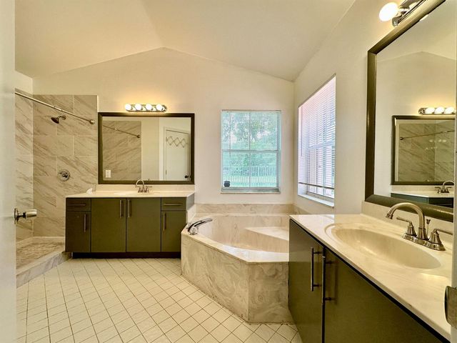 386 Carrington Drive, Weston, FL 33326