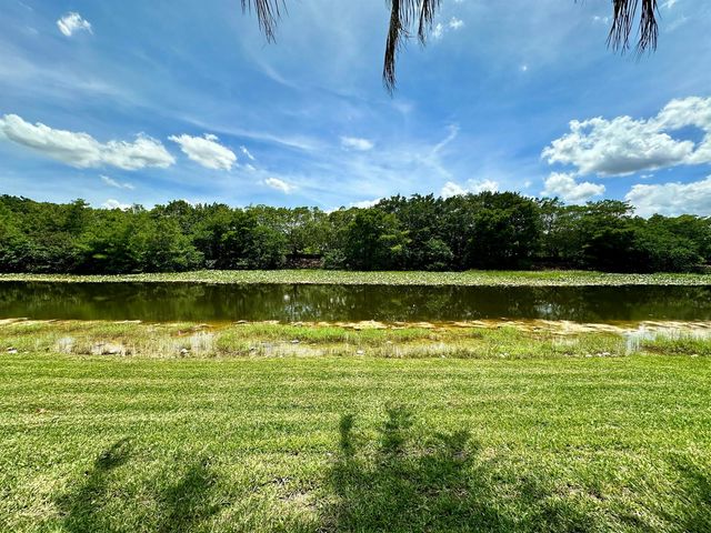 386 Carrington Drive, Weston, FL 33326