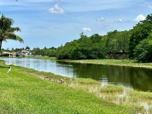 386 Carrington Drive, Weston, FL 33326