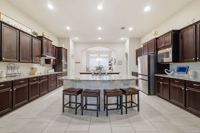 3208 Jasons Way, Marion, TX 78124