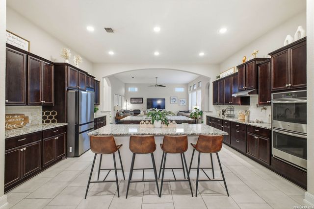 3208 Jasons Way, Marion, TX 78124
