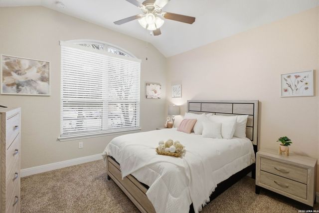 3208 Jasons Way, Marion, TX 78124