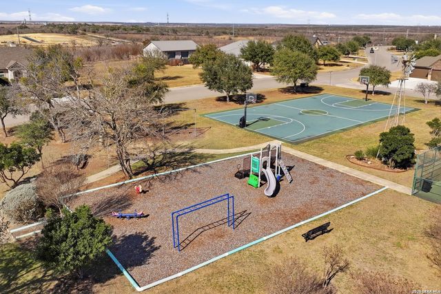 3208 Jasons Way, Marion, TX 78124