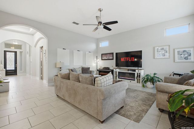 3208 Jasons Way, Marion, TX 78124