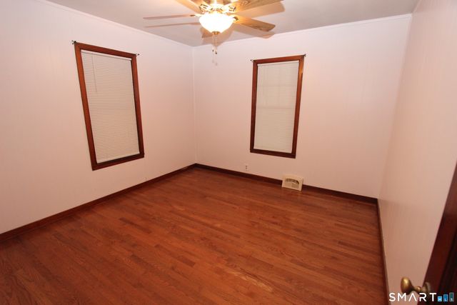 22 Brook Street, Seymour, CT 06483