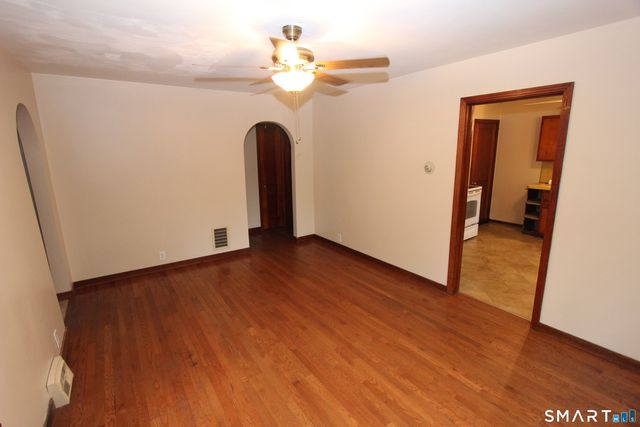 22 Brook Street, Seymour, CT 06483