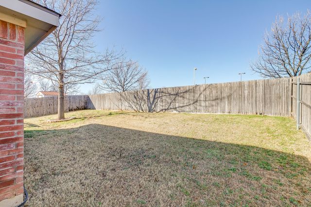 1104 Junegrass Lane, Crowley, TX 76036